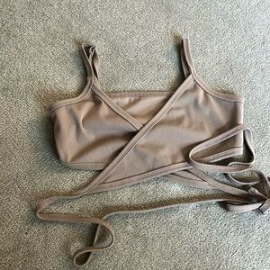 Super cute tie up shirt